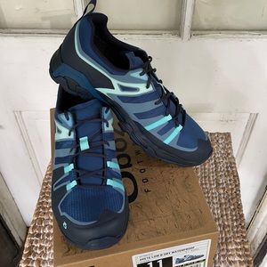 OBOZ Women’s Waterproof Low Hiker, NEW, Size 11